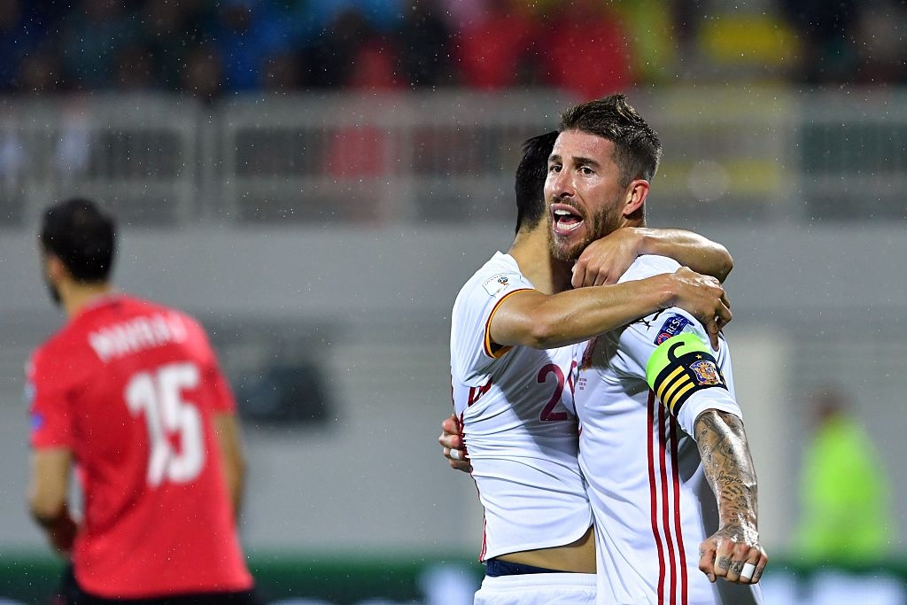 Sergio Ramos mang hung tin cho Real Madrid hinh anh