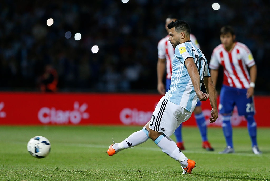 Báo Argentina: Aguero lên tuyển nhờ phe cánh của Messi ảnh 2 Bao Argentina: Aguero len tuyen nho phe canh cua Messi anh 2