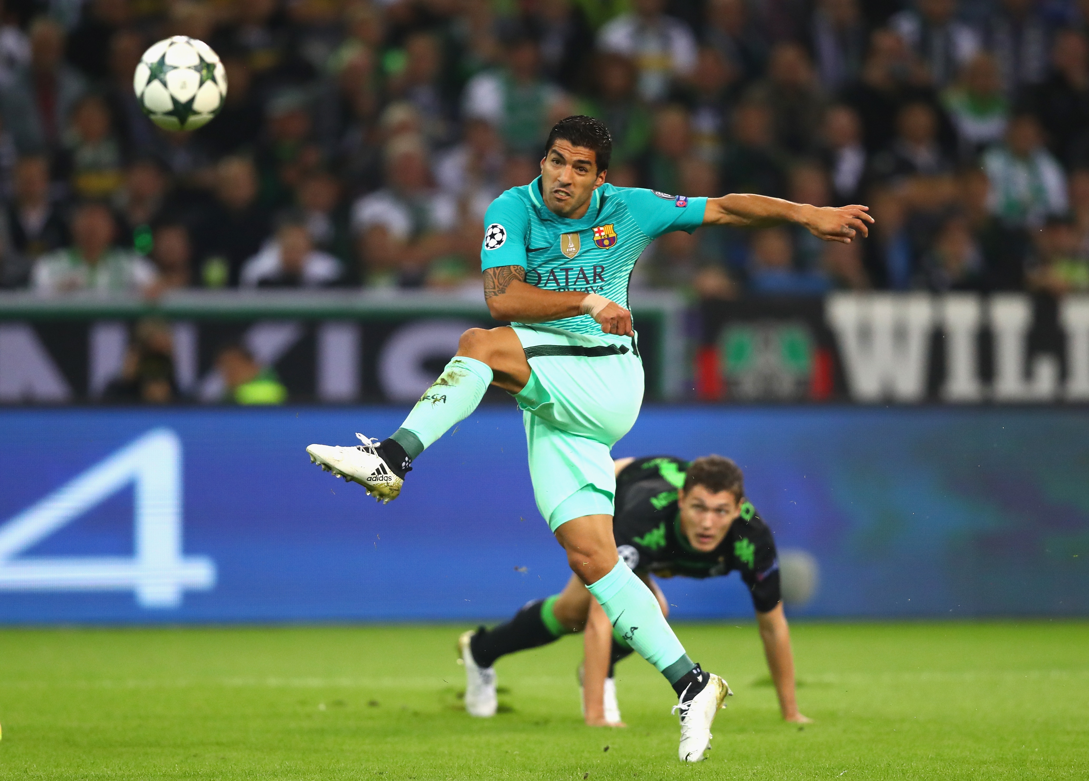 Thau tom Inter,  Trung Quoc vung tien mua danh vong anh 2