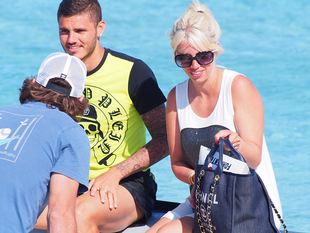 Mafia doi be chan ke cuop vo Maxi Lopez anh 2