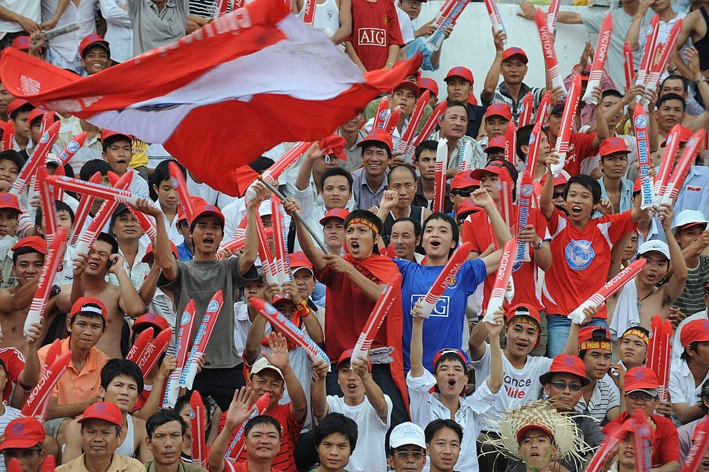 Tiếng xấu của bóng đá Việt Nam lan đến báo Anh ảnh 2 Tieng xau cua bong da Viet Nam lan den bao Anh anh 2