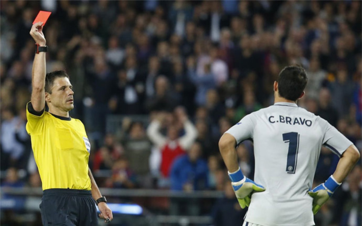 Thảm bại 0-4, Pep xem đó như điều hiển nhiên ảnh 2 Tham bai 0-4, Pep xem do nhu dieu hien nhien anh 2