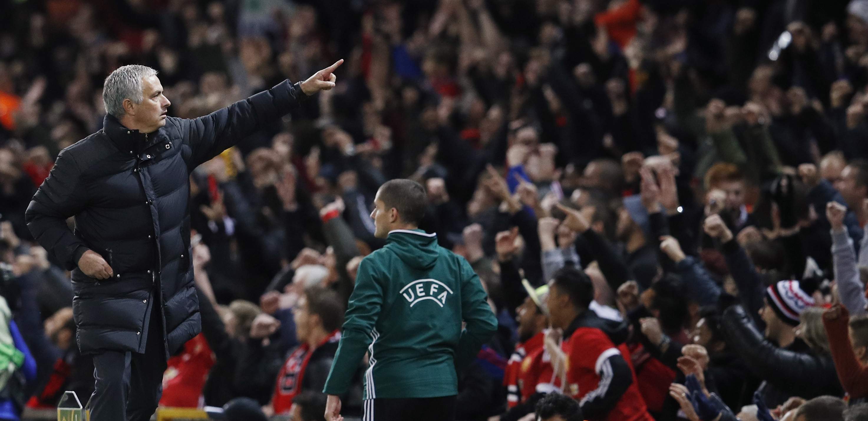 MU vs Fenerbahce anh 2