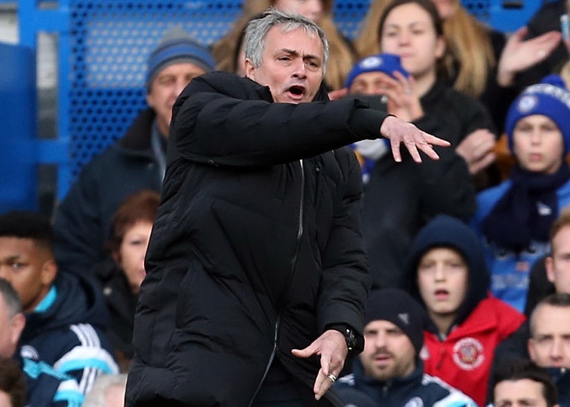 Mourinho truy tim noi gian o MU hinh anh