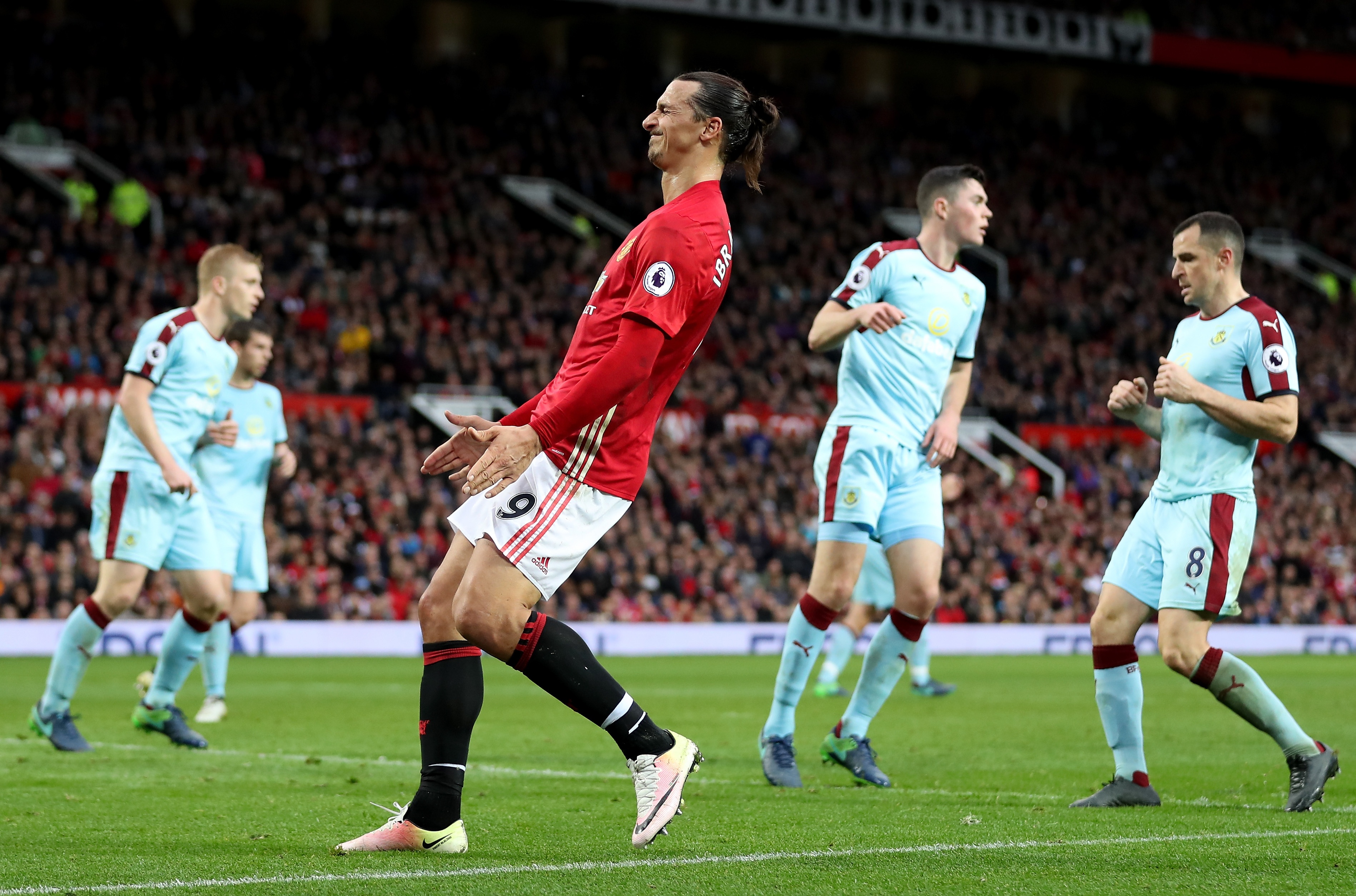 MU vs Burnley ảnh 3 MU vs Burnley anh 3