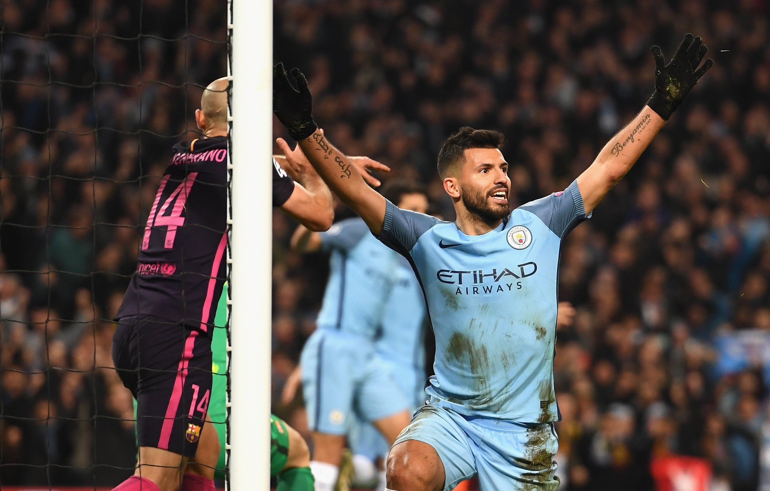 Barcelona nhan oan 1 ban thua truoc Man City hinh anh