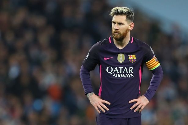 Messi mang cau thu Man City 'ngu ngoc' hinh anh