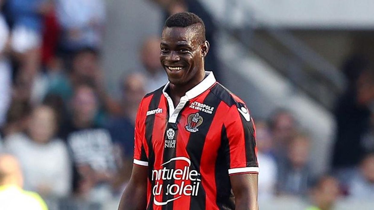 Ibra&Balotelli: Câu chuyện của hai điều bí ẩn ảnh 2 Ibra&Balotelli: Cau chuyen cua hai dieu bi an anh 2