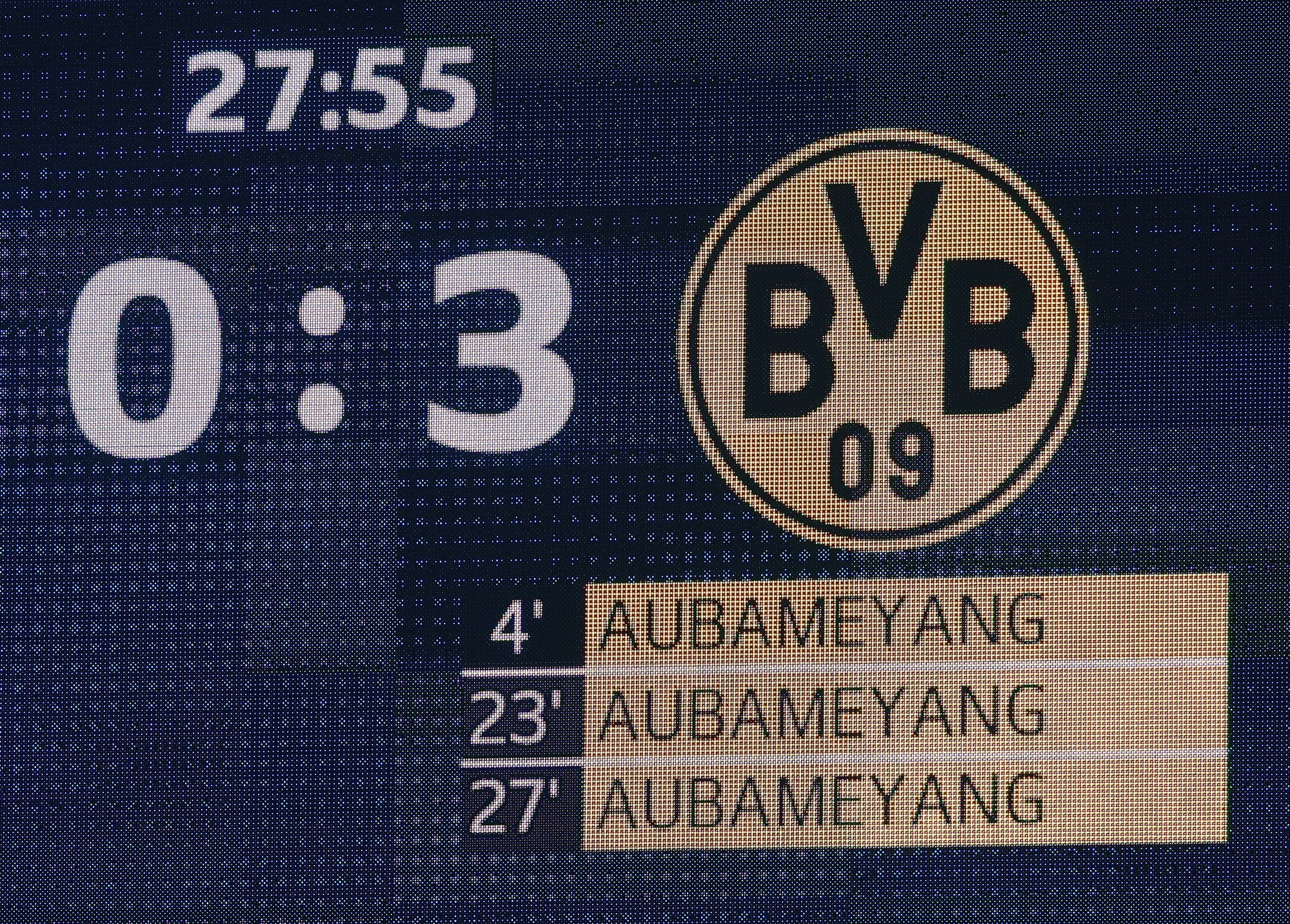 Aubameyang tren duong thanh bom tan chuyen nhuong anh 2