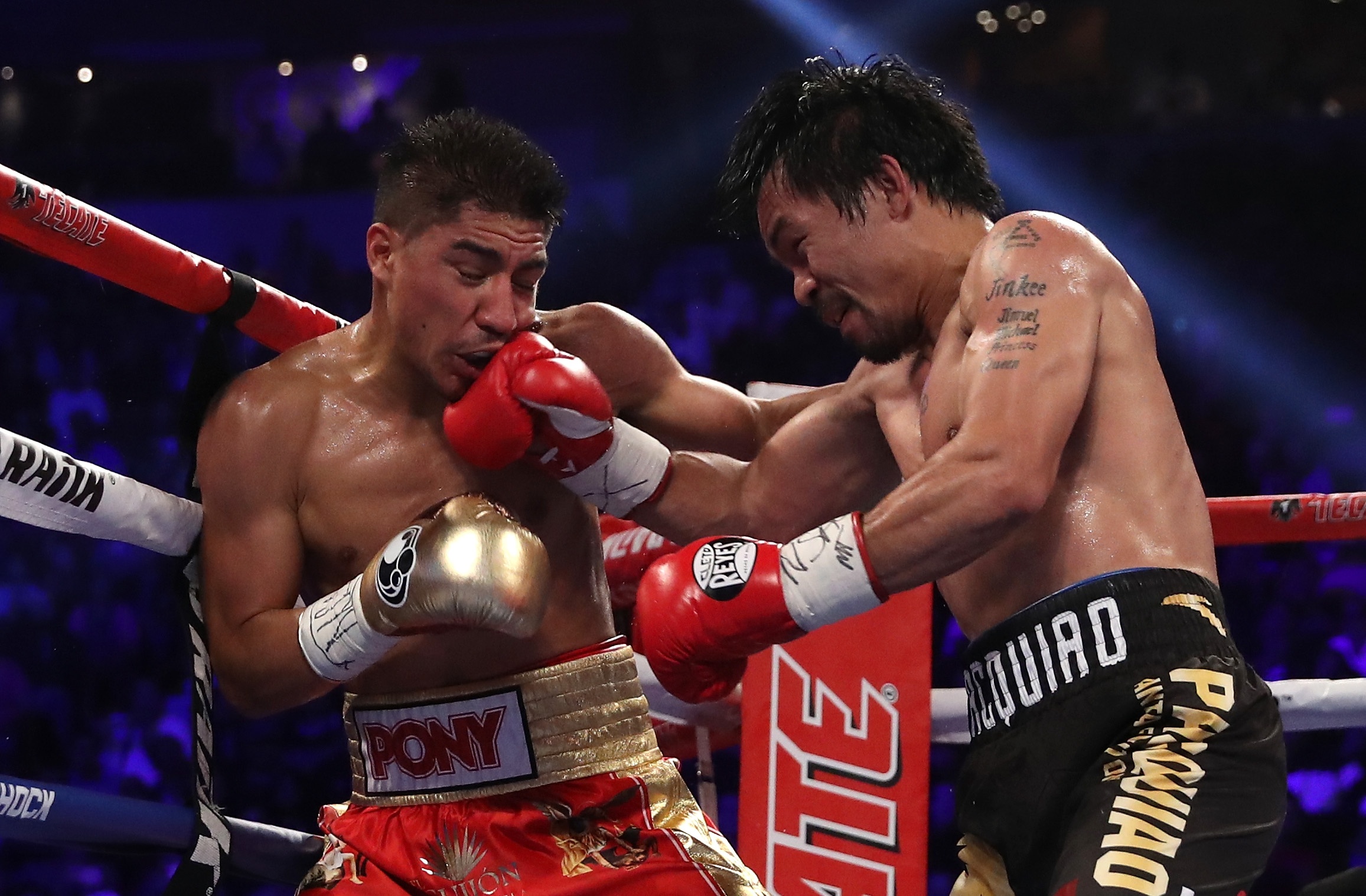 Manny Pacquiao thang diem Jessie Vargas, gianh dai WBO hinh anh