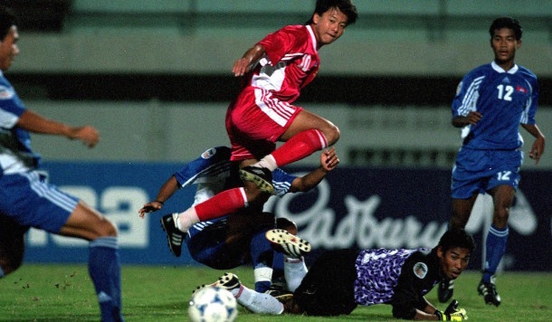 Tran Viet Nam - Indonesia vao top 3 khoanh khac AFF Cup hinh anh