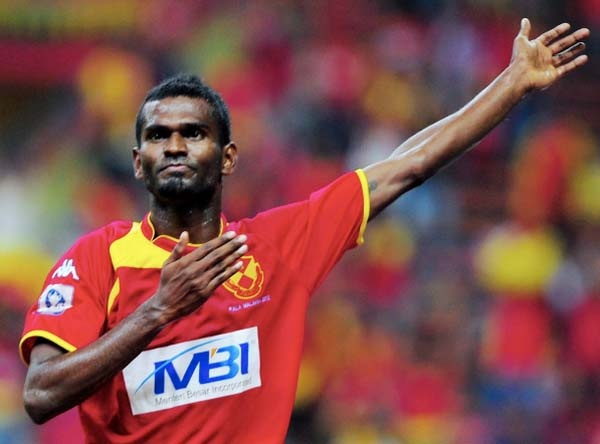 Cau thu co biet danh 'Paul Pogba' o AFF Cup hinh anh
