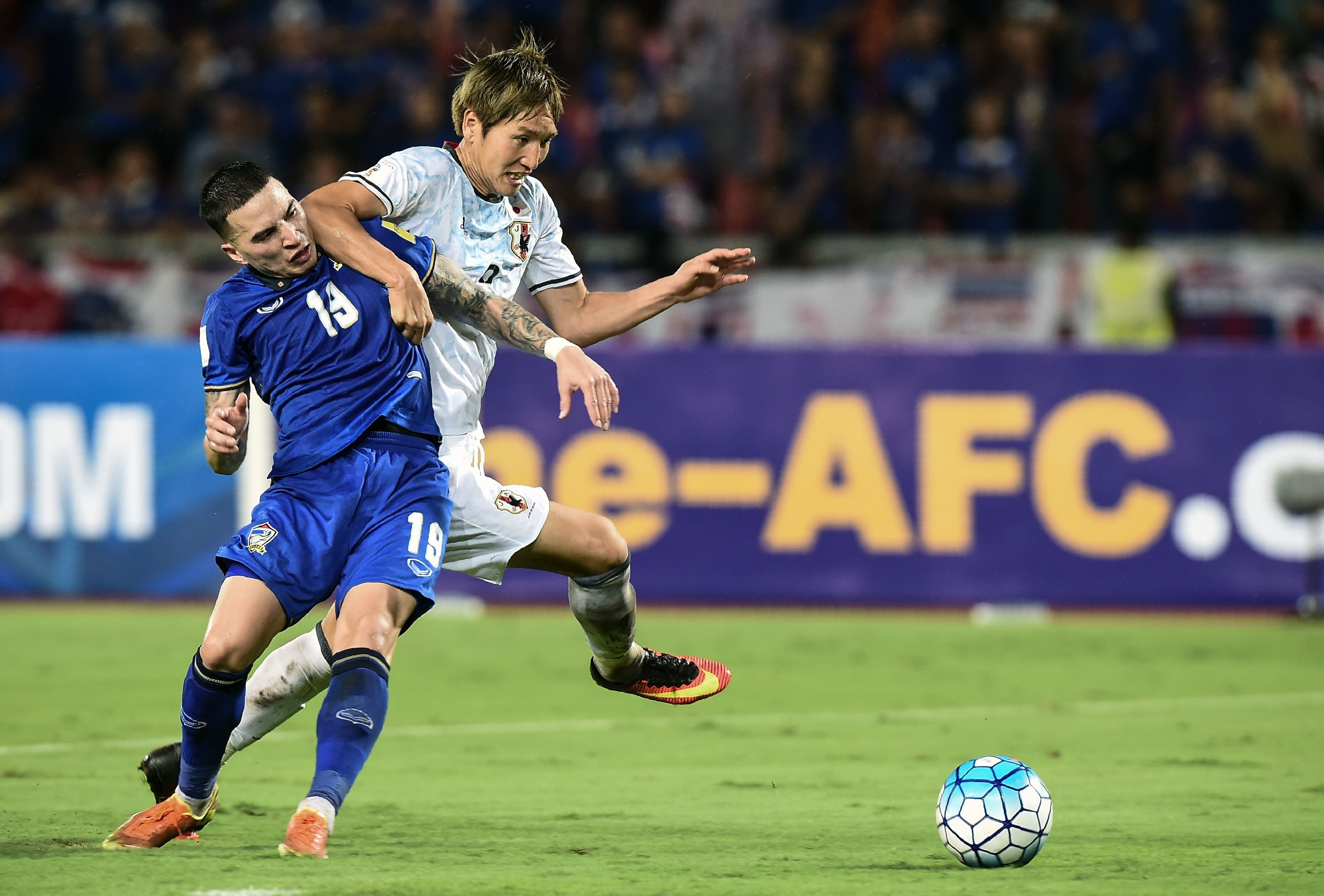 Gặp Singapore, Thái Lan có nguy cơ mất hậu vệ gốc Việt ảnh 1 Gap Singapore, Thai Lan co nguy co mat hau ve goc Viet anh 1