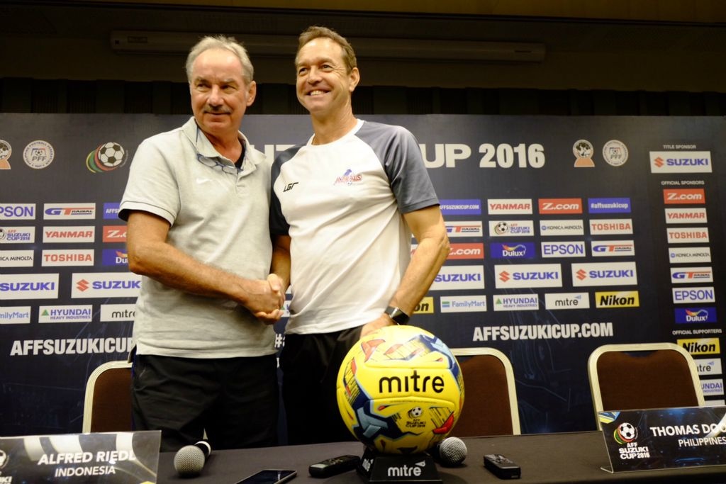 HLV Alfred Riedl se 've vuon' som neu Indonesia bi loai anh 1