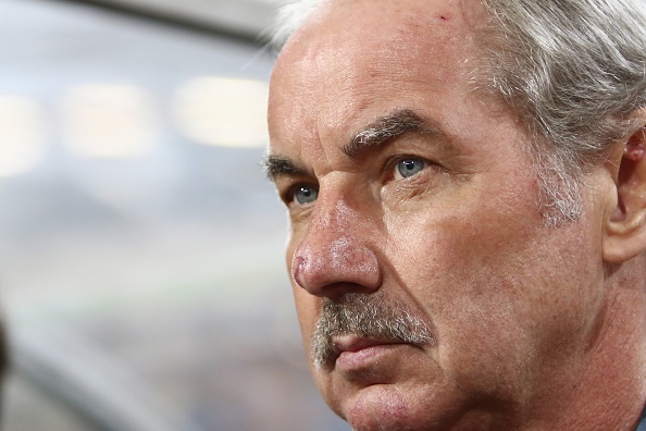 Ong Riedl noi doa vi flycam hinh anh