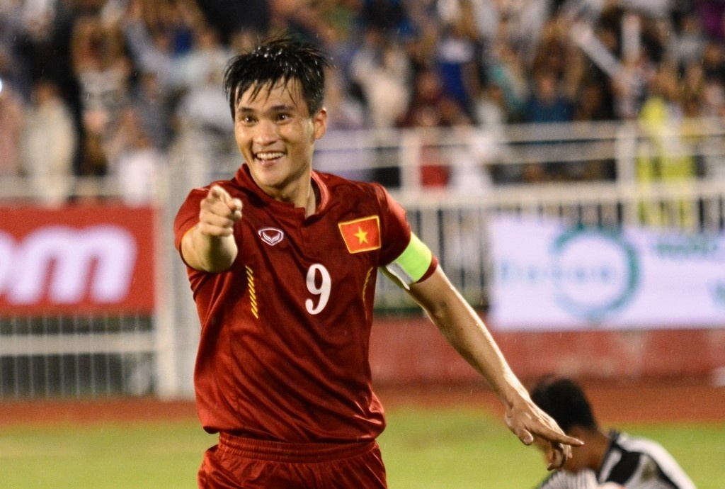 Cong Vinh la tam diem cua DT Viet Nam tai ban ket AFF Cup hinh anh