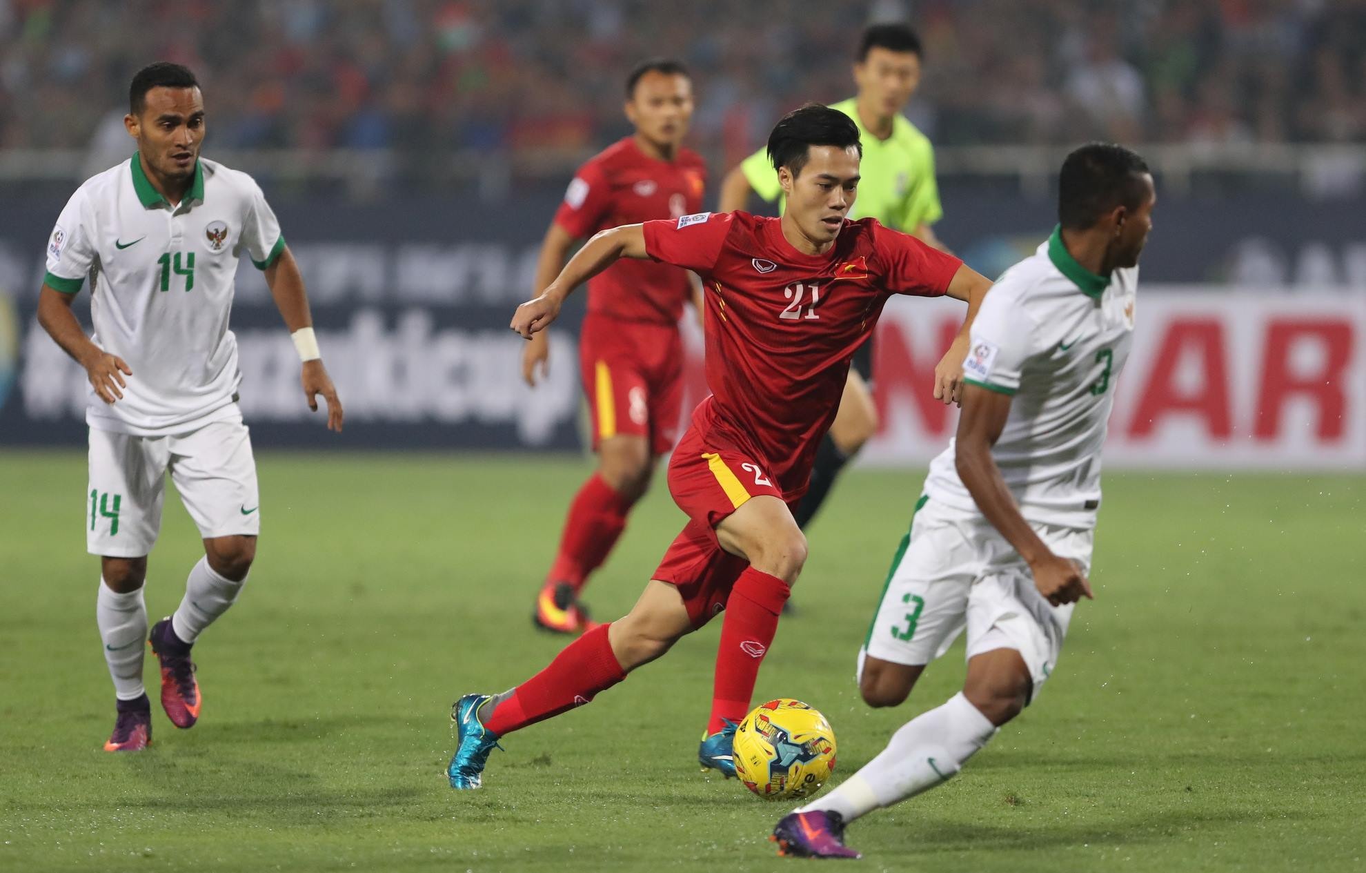 Chu tich FIFA khen tran Viet Nam - Indonesia hap dan anh 1