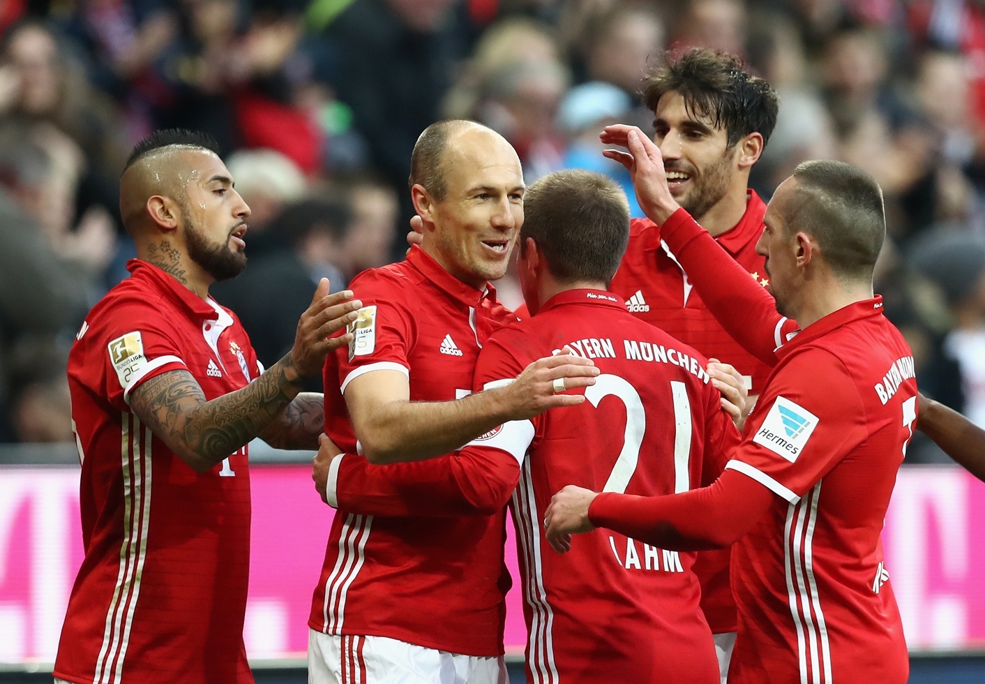 Nguoi Duc tren duong qua mat Premier League va La Liga? hinh anh