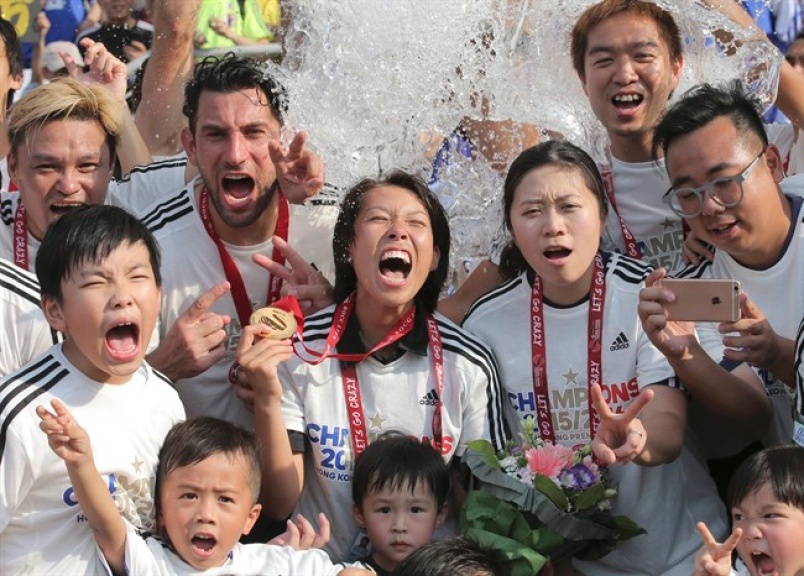 Thế giới sắp chứng kiến cuộc chạm trán giữa nam và nữ HLV ảnh 1 The gioi sap chung kien cuoc cham tran giua nam va nu HLV anh 1