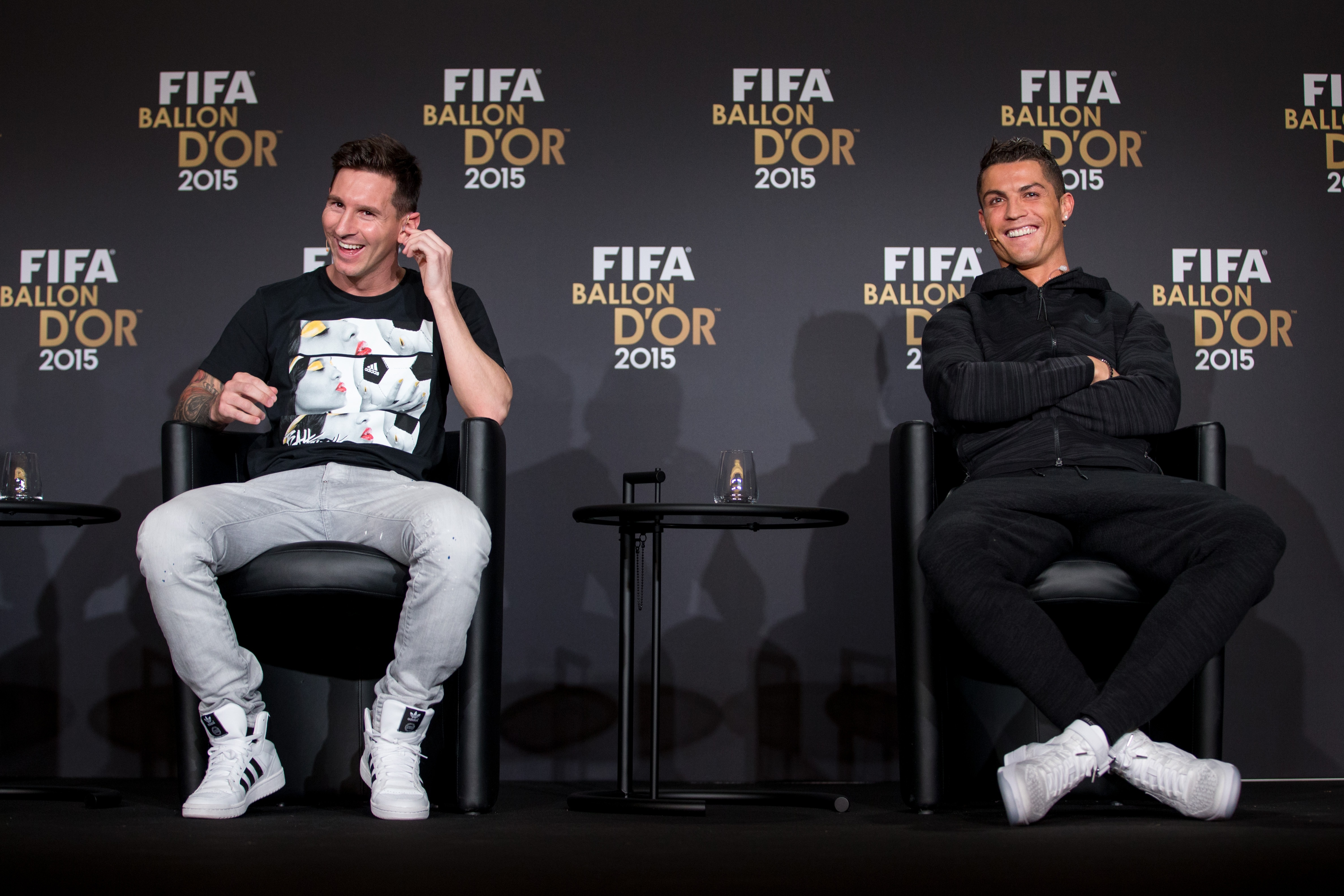 Messi và Ronaldo là ai trong mắt 'cha đẻ' Tsubasa? ảnh 3 Messi va Ronaldo la ai trong mat 'cha de' Tsubasa? anh 3