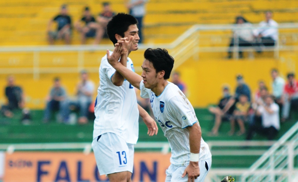 U21 Yokohama chinh phuc khan gia bang loi choi dep mat hinh anh