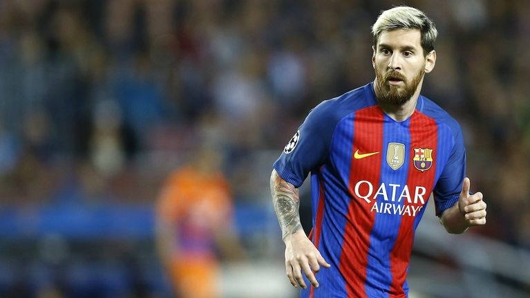 Barca sot sang ‘troi’ Messi, luong cao hon Tevez? hinh anh