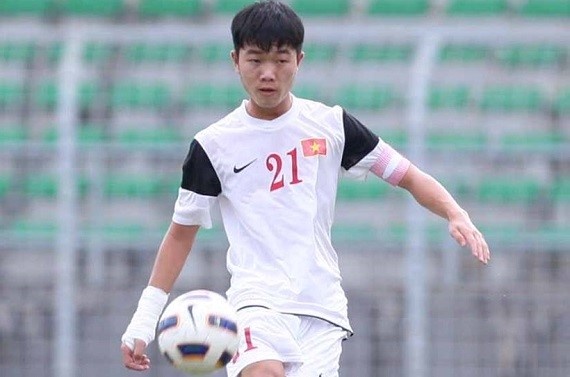 Thach thuc lon cho Xuan Truong o Gangwon FC hinh anh