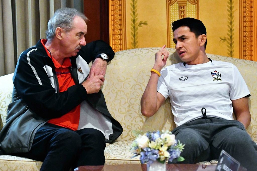 Chu tich LDBD Thai Lan chot tuong lai Kiatisak anh 1