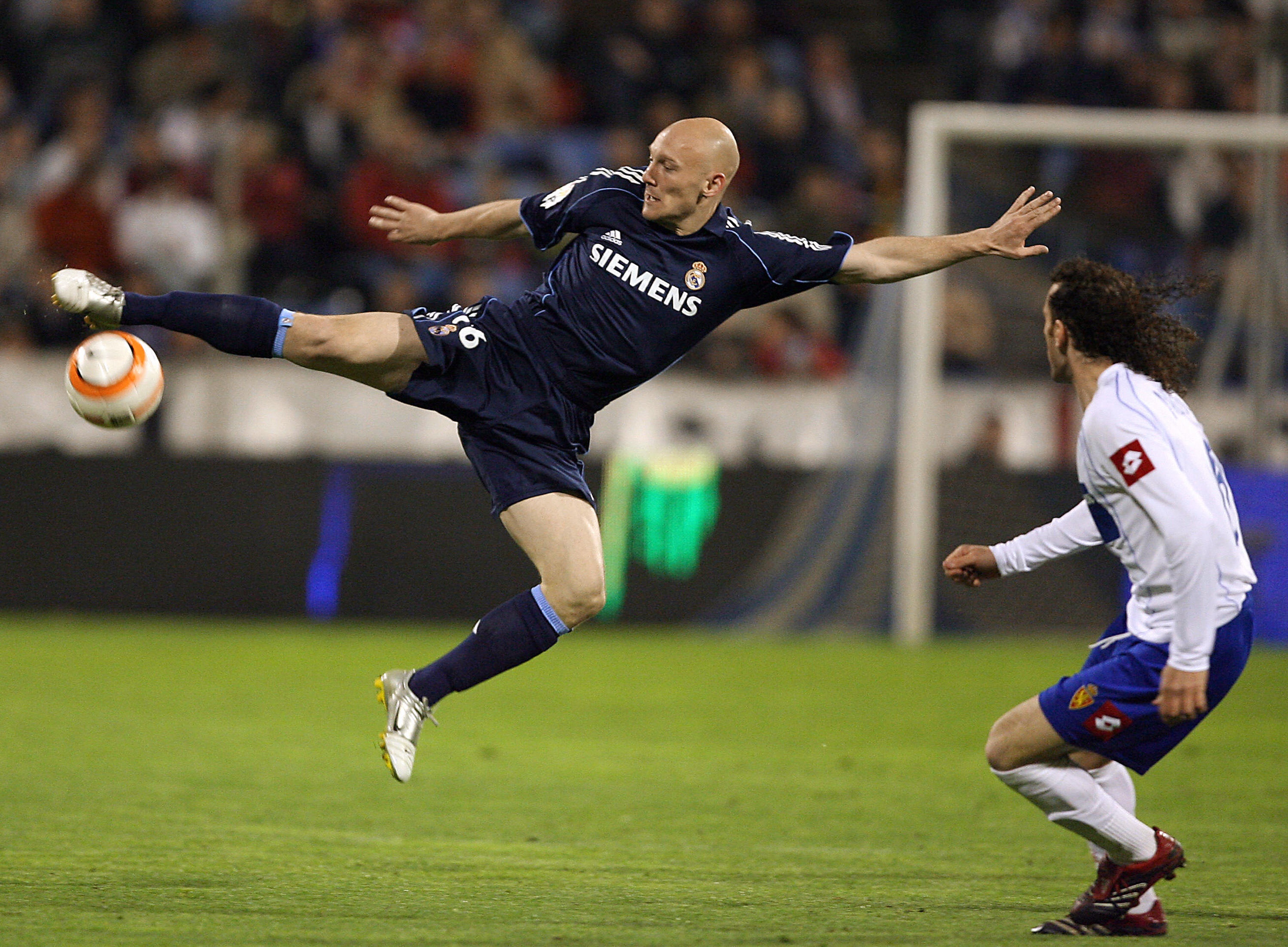 Cuoc song vuong gia cua cau thu that sung o Real anh 1