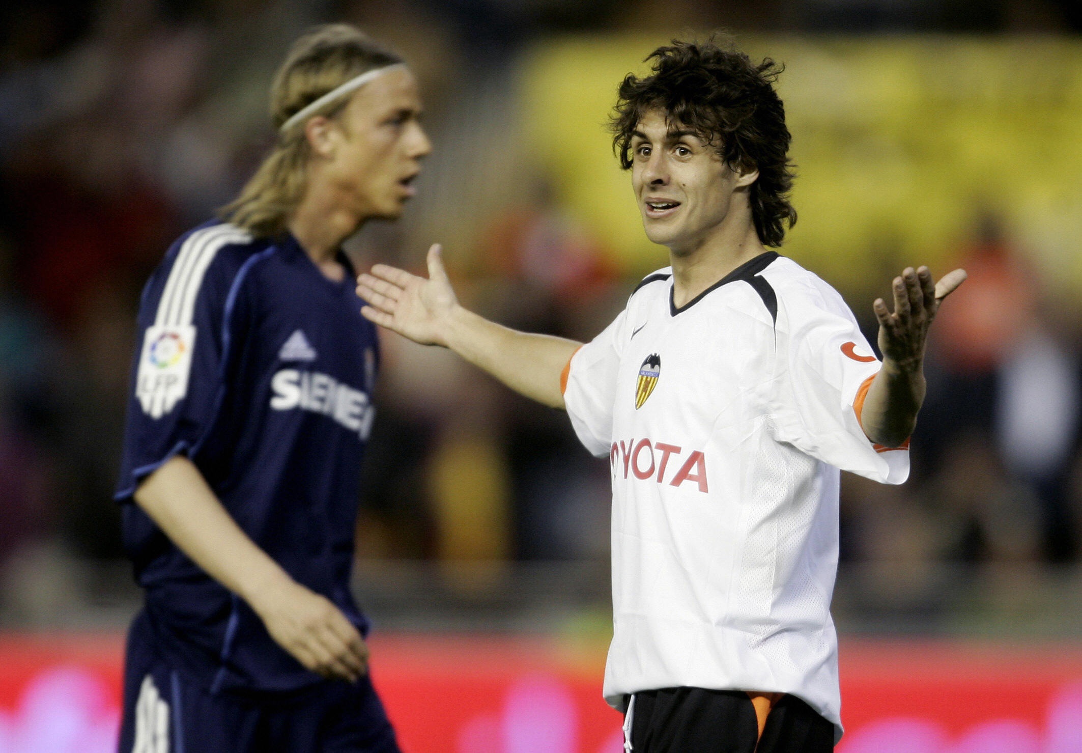 Top 10 ban hop dong mua dong dat xat ra mieng anh 2