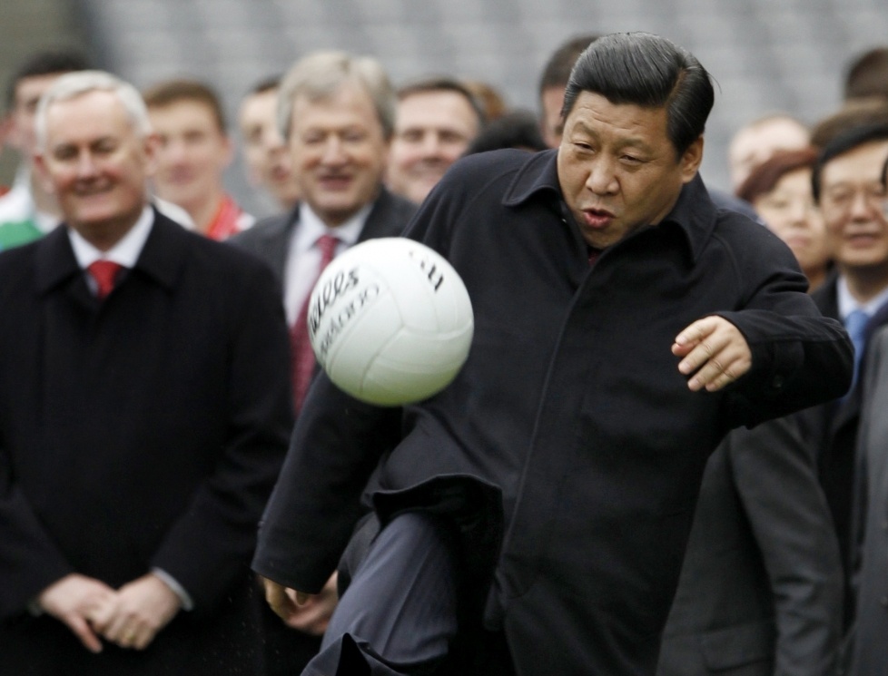 Trung Quoc la am anh hay phan thuong cua bong da chau Au? hinh anh