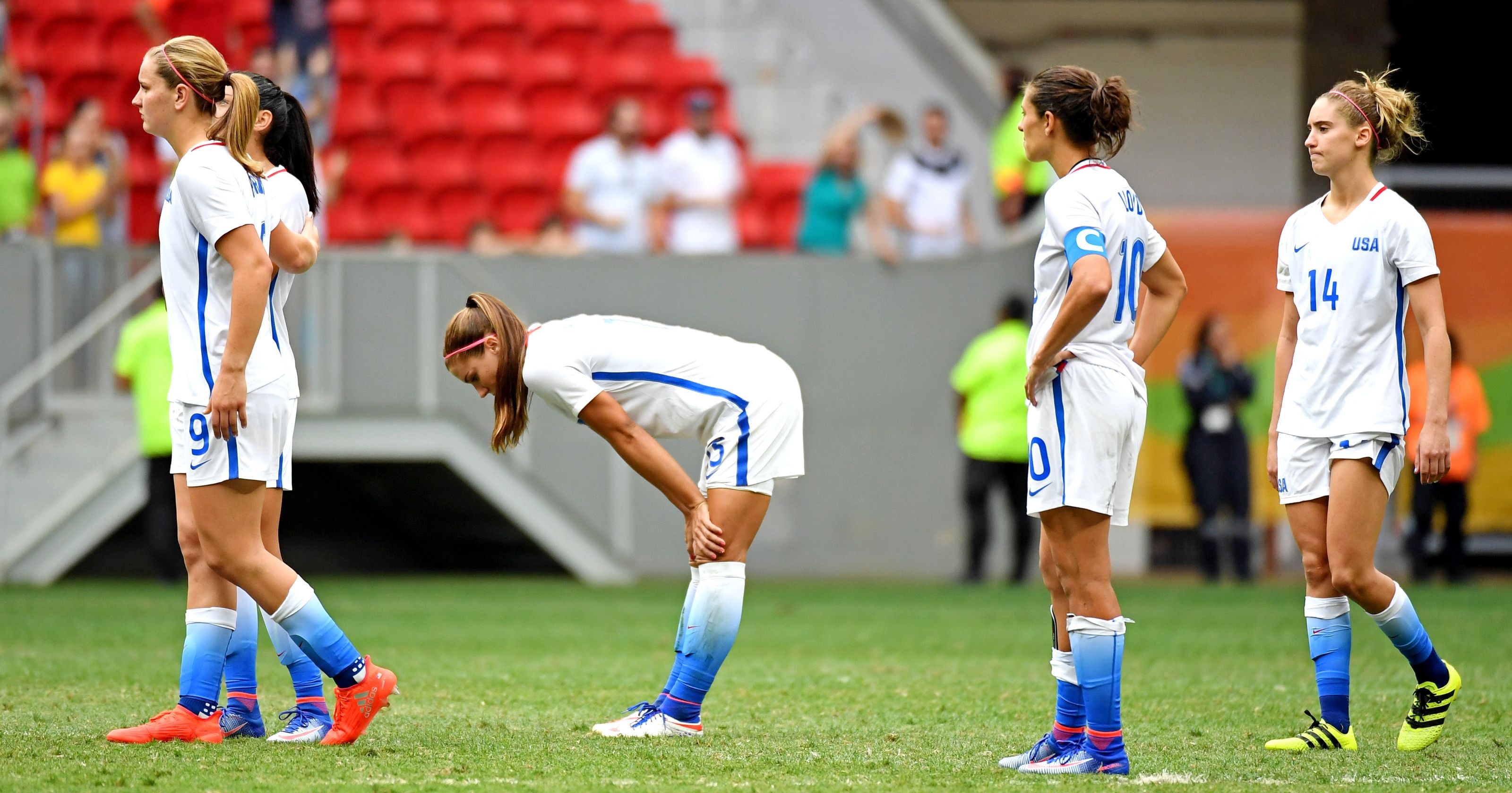 10 cu soc lon nhat bong da the gioi nam 2016 anh 5