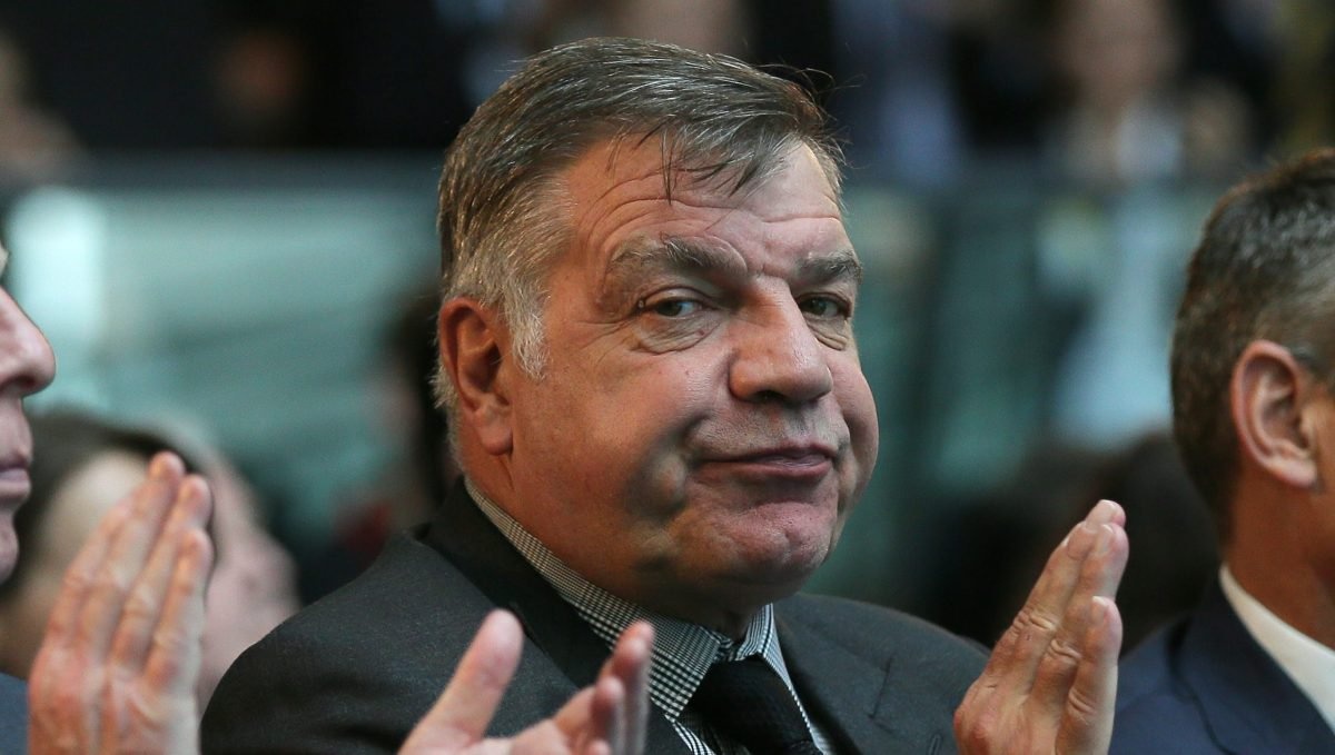 10 cu soc lon nhat bong da the gioi nam 2016 anh 6