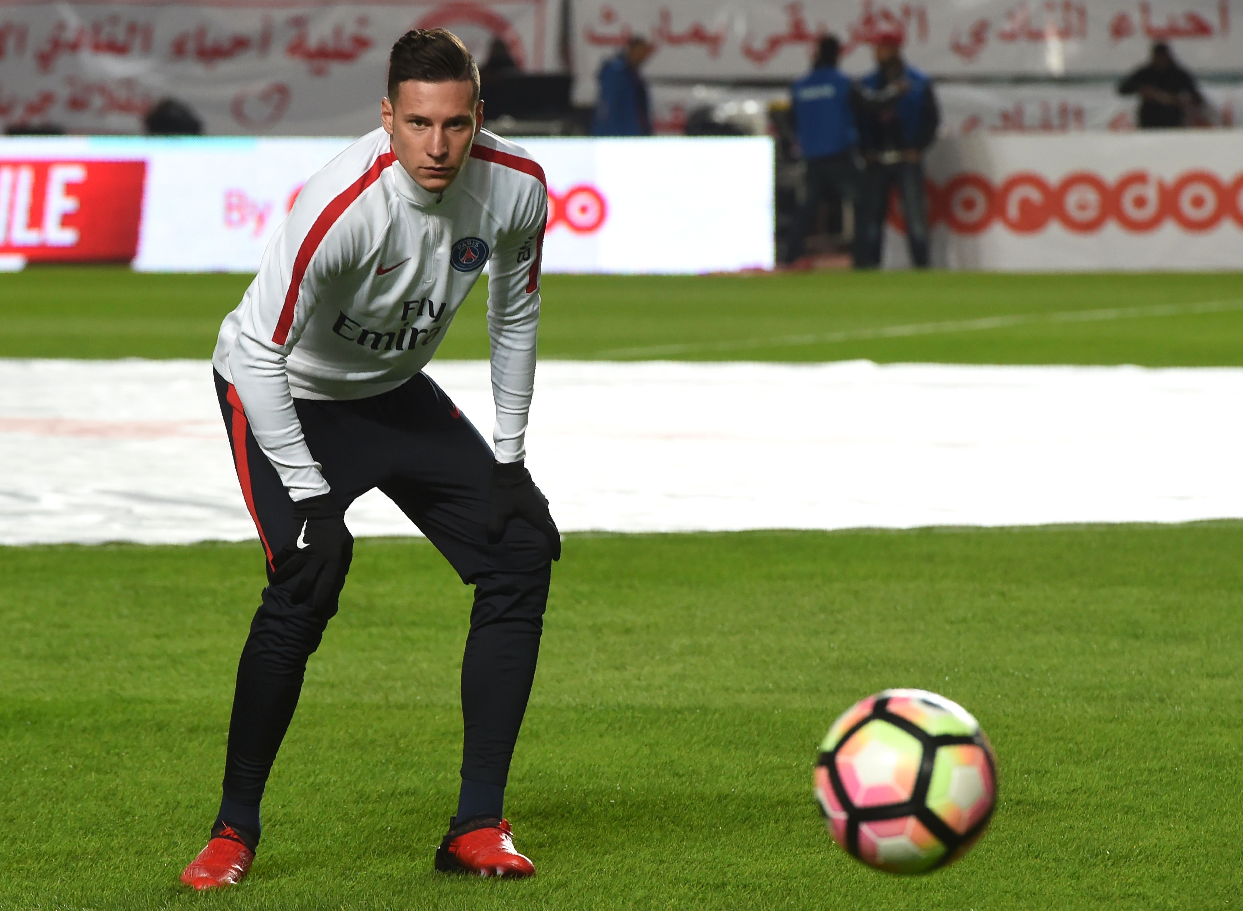 Bạo lực làm lu mờ màn ra mắt tân binh PSG ảnh 6 Bao luc lam lu mo man ra mat tan binh PSG anh 6