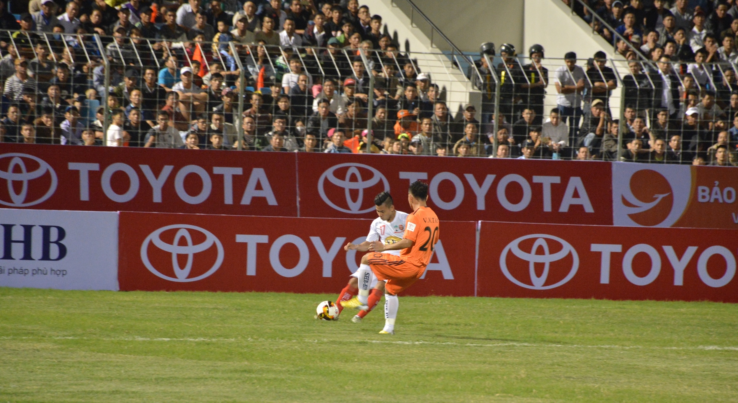 Ban sac chua du de cuu HAGL anh 3