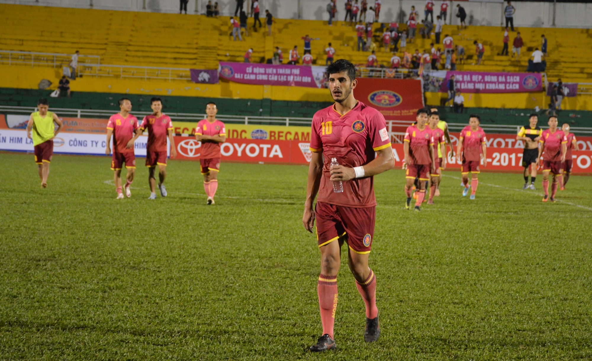 Ngoai binh giup CLB Sai Gon danh bai Da Nang anh 3