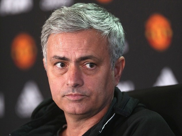 Jurgen Klopp doc vi MU cua Mourinho anh 1