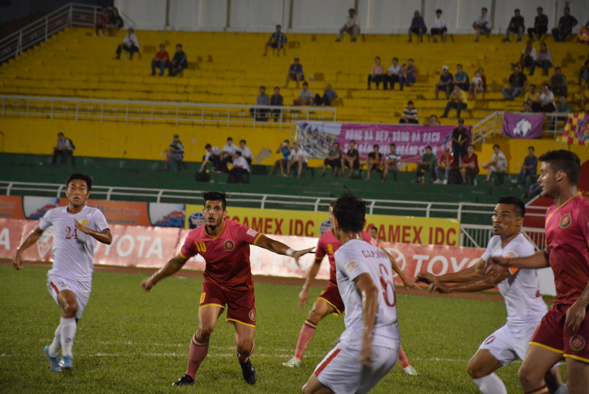 Sai Gon FC vs TP.HCM anh 2
