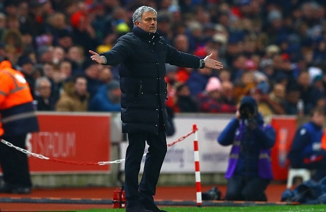 Martial bất mãn với Mourinho ảnh 2 Martial bat man voi Mourinho anh 2