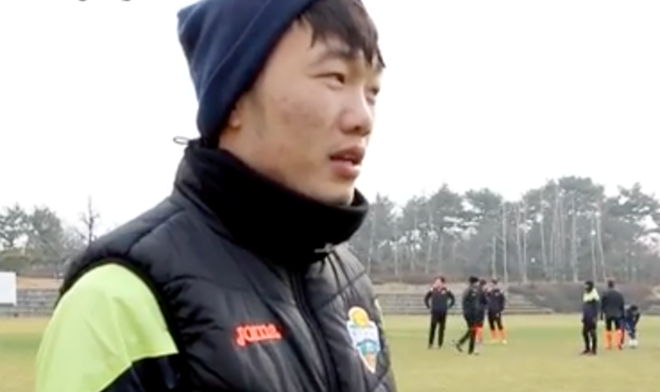 HLV Gangwon FC chi ra diem yeu cua Xuan Truong anh 1
