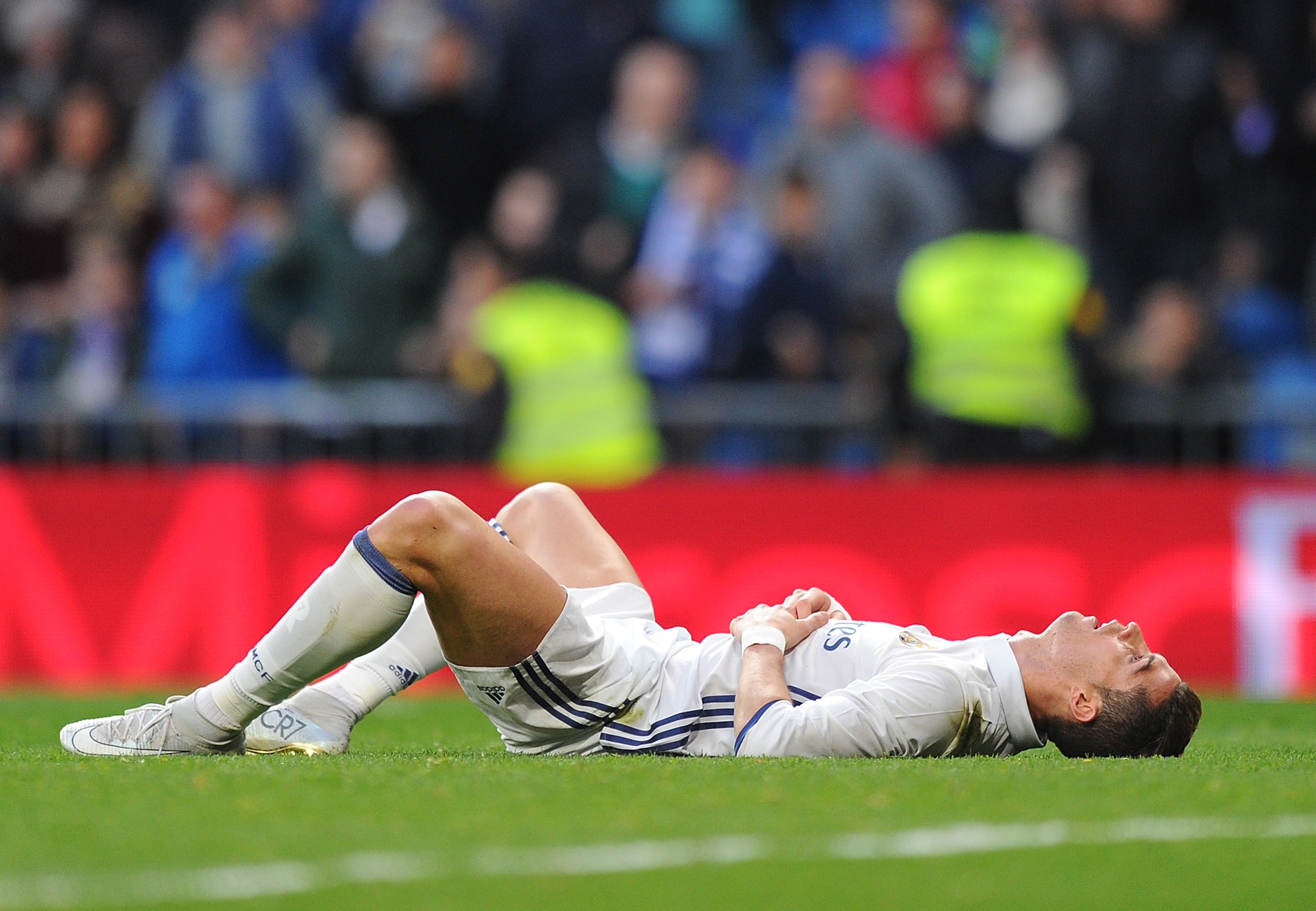 Ronaldo giua ranh gioi so 1 va so 0 hinh anh