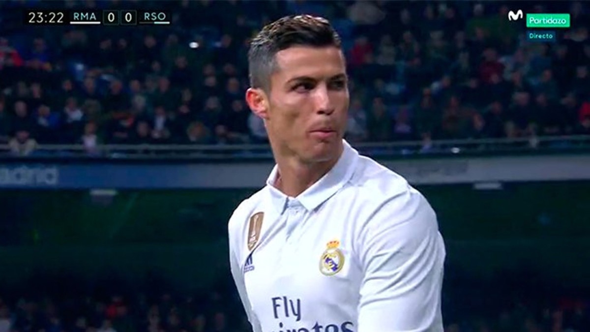 Ronaldo nổi cáu với khán giả nhà ảnh 1 Ronaldo noi cau voi khan gia nha anh 1