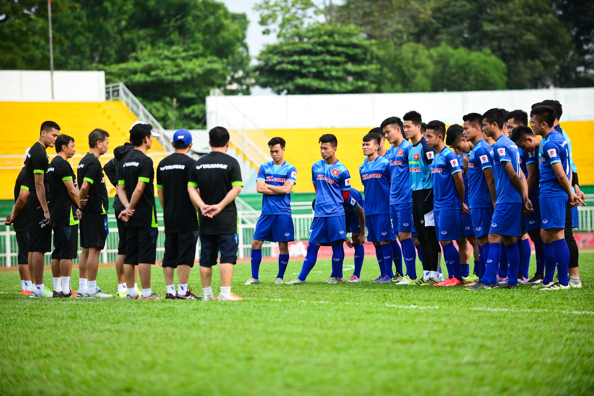 U23 Việt Nam tập dưới cơn mưa tầm tã đầu năm ảnh 3 U23 Viet Nam tap duoi con mua tam ta dau nam anh 3