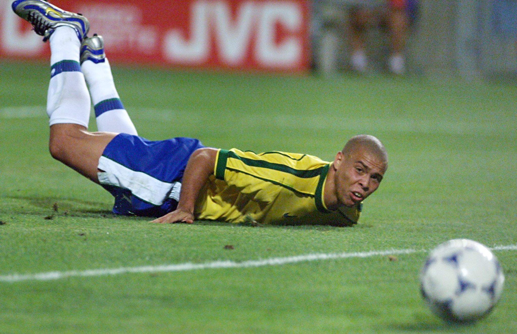 Cafu tiết lộ lý do Ronaldo mờ nhạt ở chung kết World Cup 1998 ảnh 2 Cafu tiet lo ly do Ronaldo mo nhat o chung ket World Cup 1998 anh 2
