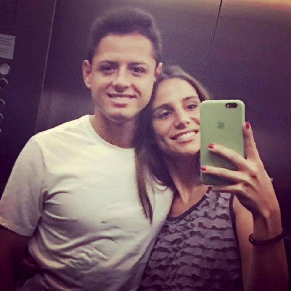 Chia tay nữ nhà báo, Chicharito tìm đến bạn gái diễn viên ảnh 2 Chia tay nu nha bao, Chicharito tim den ban gai dien vien anh 2