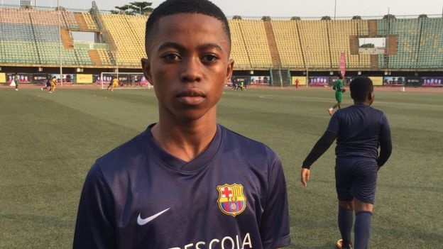 Messi the he tiep theo den tu Nigeria? hinh anh