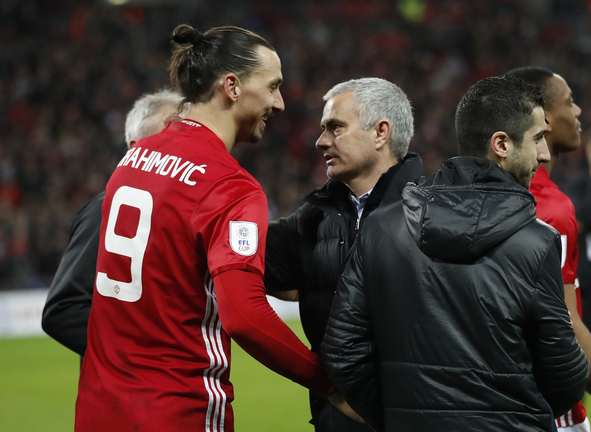 Ibrahimovic tra loi dau hoi tuong lai anh 2