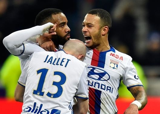 Da 7 tran, Depay co ban thang nhieu hon ca mua tai MU hinh anh