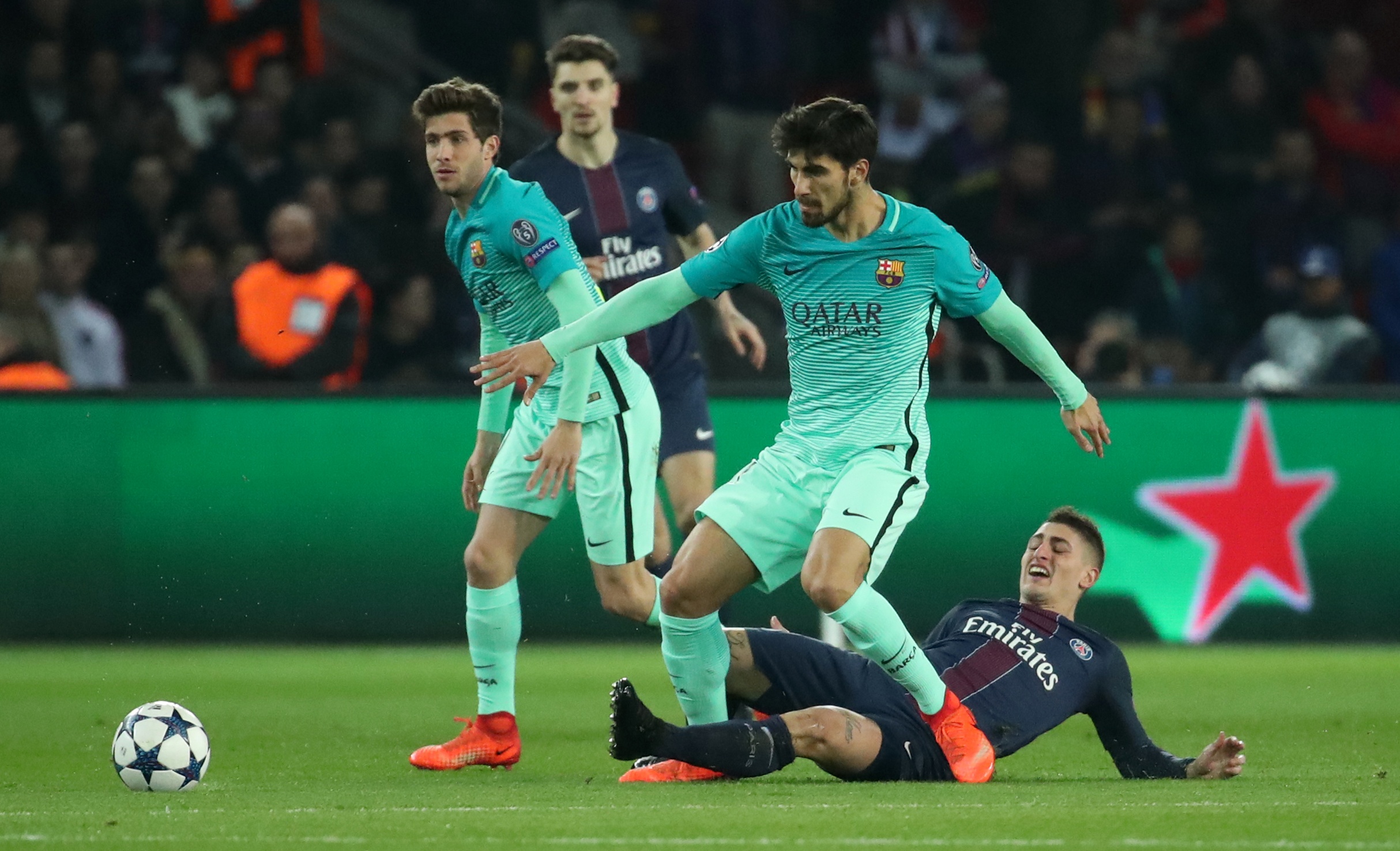 Bang chung quyen luc toi cao cua Messi o Barcelona anh 1