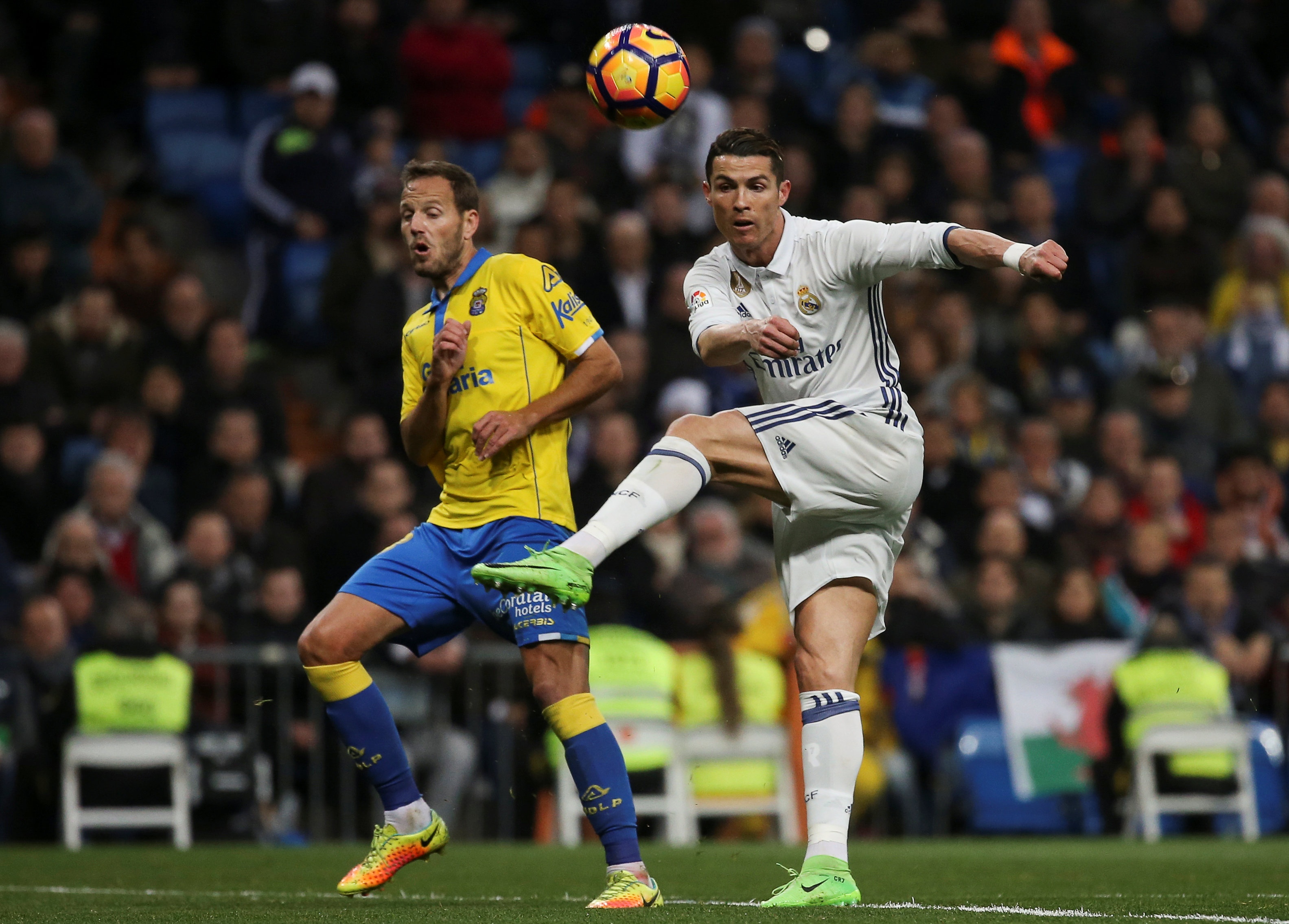 Chi 'ten ngoc' moi nghi ngo Ronaldo anh 2